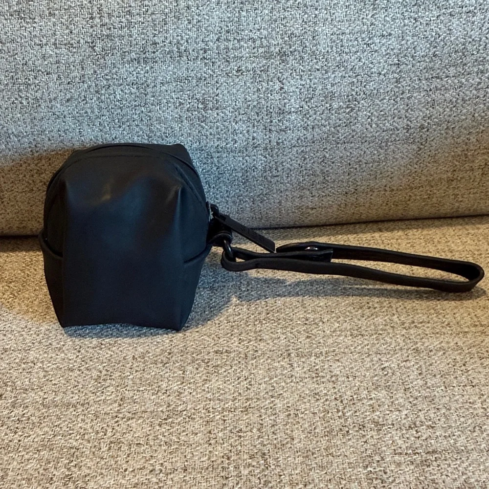 BEIS Diaper Bag Accessory Wet/Dry Small Pouch Pacifier Holder Black